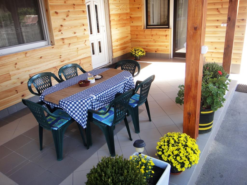 Ginkgo Apartman Demjen Ngoại thất bức ảnh