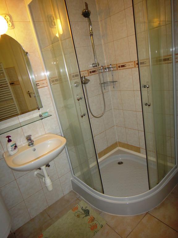 Ginkgo Apartman Demjen Phòng bức ảnh